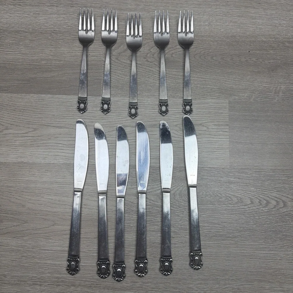 Vintage Stainless Steel Made In Japan Silverware Lot Of 6 Dinner Knifes, 5 Forks